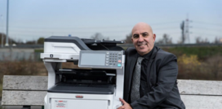 Scolpire il futuro: un Michelangelo in salotto