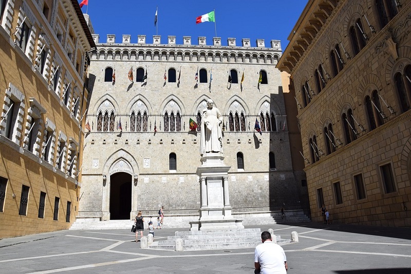 Paschi